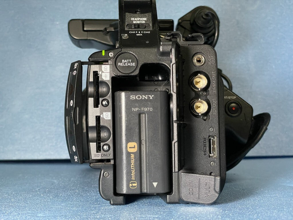 Sony HXR-NX5R NXCAM Camcorder 2018 Model with ECM XM1 Microphone and AC Adapter [l1247377909]