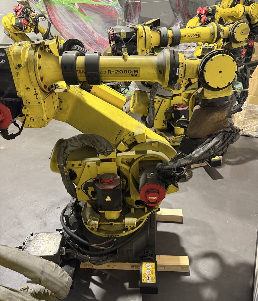 FANUC R-2000IB/165F Industrial Robot [u1247507133]
