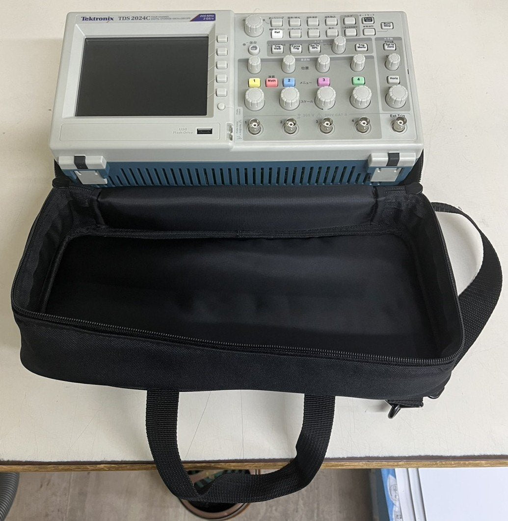Tektronix TDS2024C Digital Oscilloscope (for parts or not working) [q1241559616]