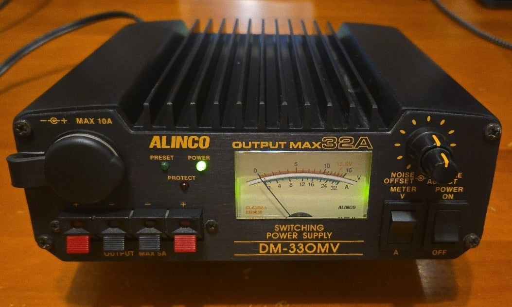 ALINCO DM-330MV Stabilized Power Supply [q1217248260]