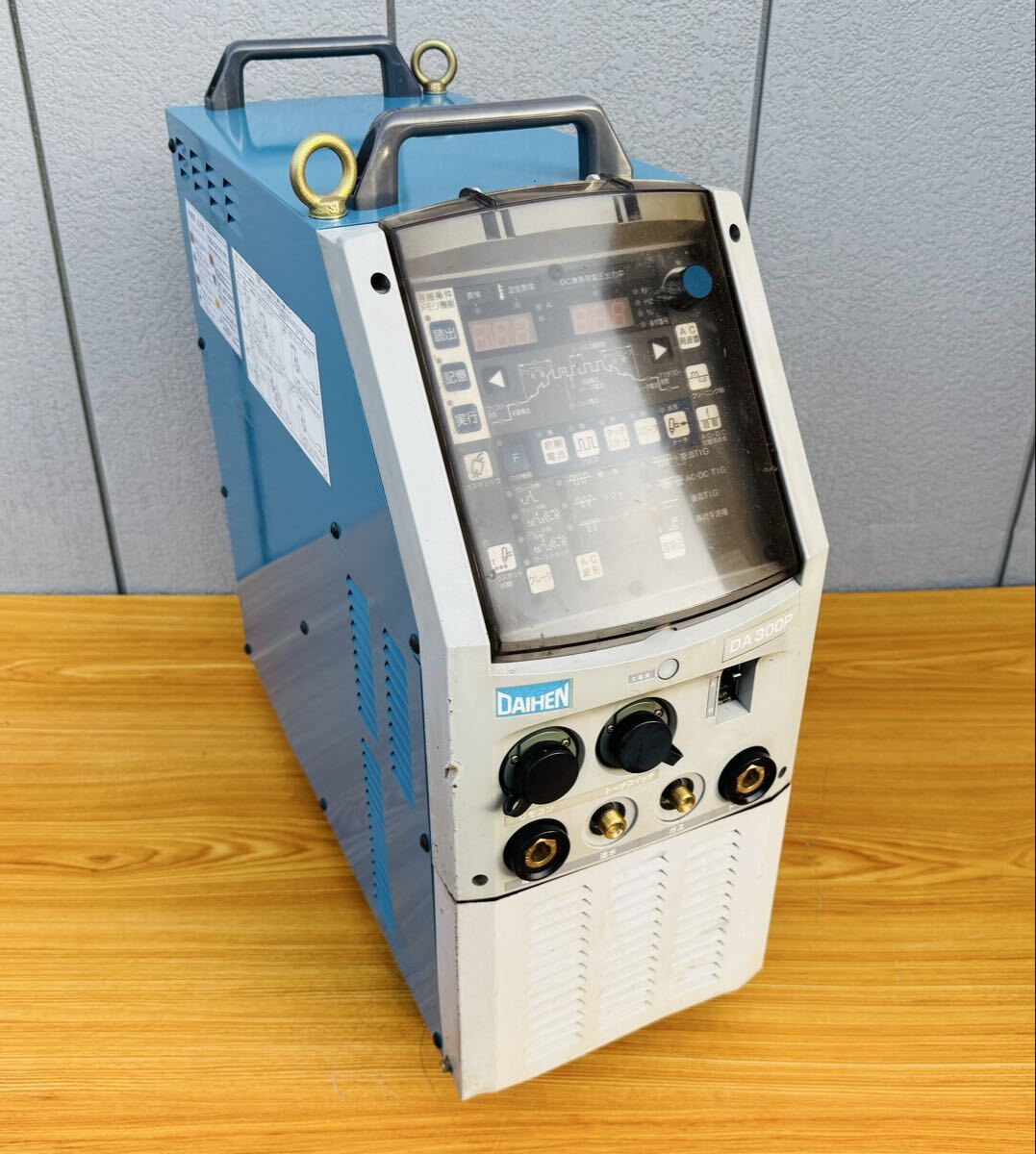 Daihen DA300P AC/DC TIG Welding Power Source 200V [r1235752598]