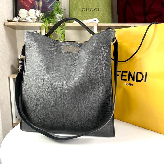 Fendi Peekaboo X-Lite Fit Tote Bag Leather Black [b1147709658]