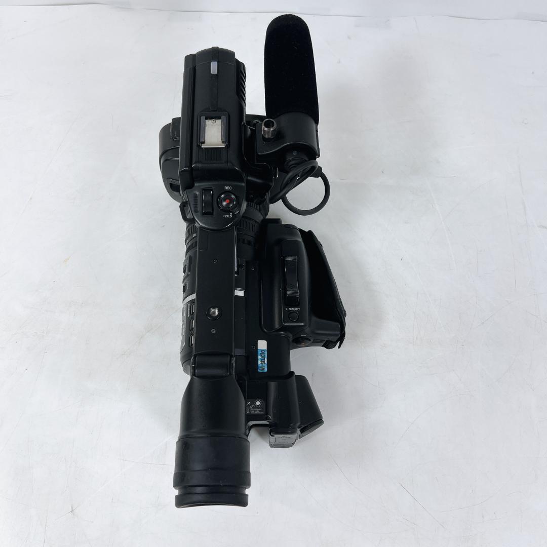 JVC GY-HM600 HD Video Camera Recorder [b1191234598]