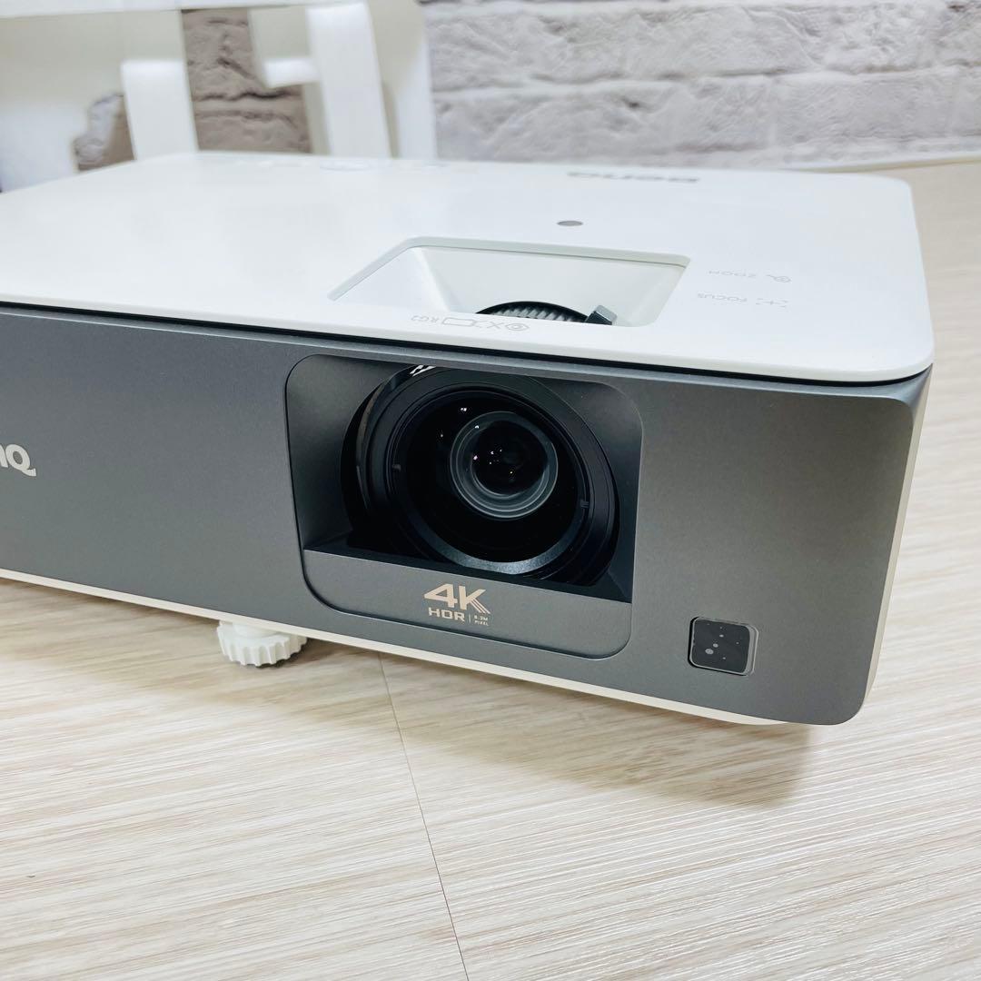 BenQ TK700STi Short Throw Projector [p1249355908]