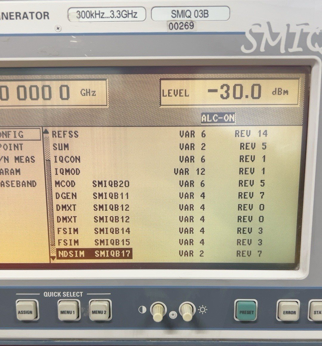 R&S SMIQ03B Signal Generator 300kHz-3.3GHz Opt. B50 B11 B12 12 pcs [w1250215545]