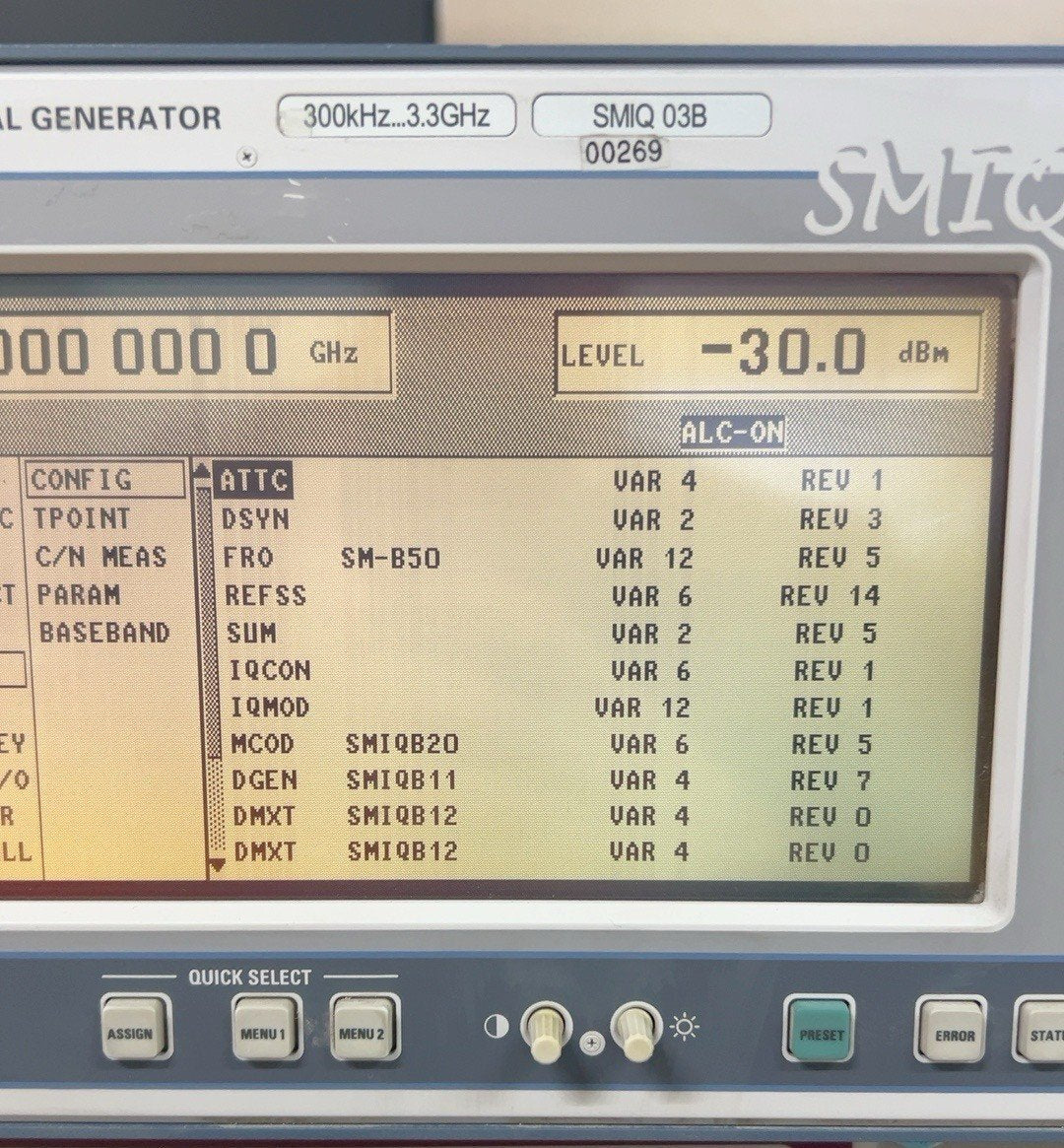 R&S SMIQ03B Signal Generator 300kHz-3.3GHz Opt. B50 B11 B12 12 pcs [w1250215545]