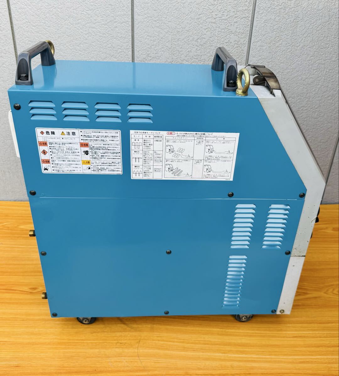Daihen DA300P AC/DC TIG Welding Power Source 200V [r1235752598]