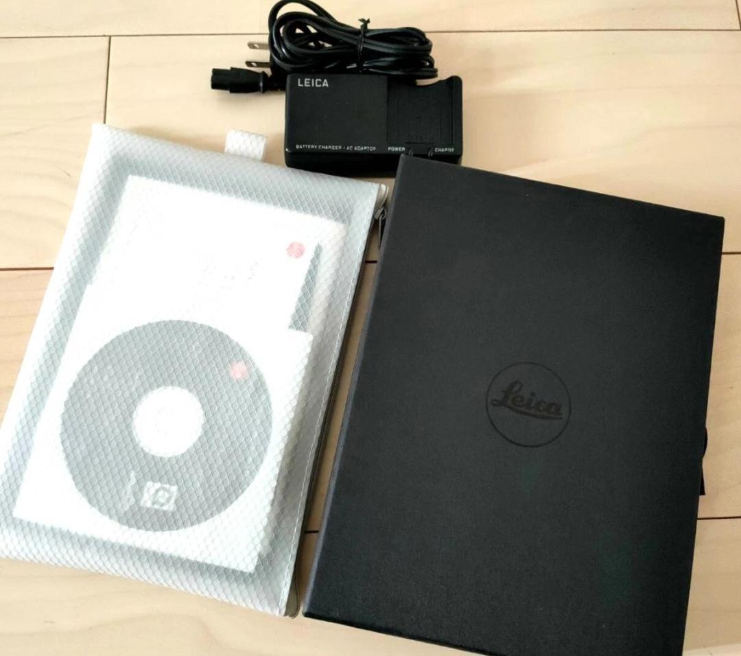 Leica D-LUX Silver Digital Camera [u1216328763]