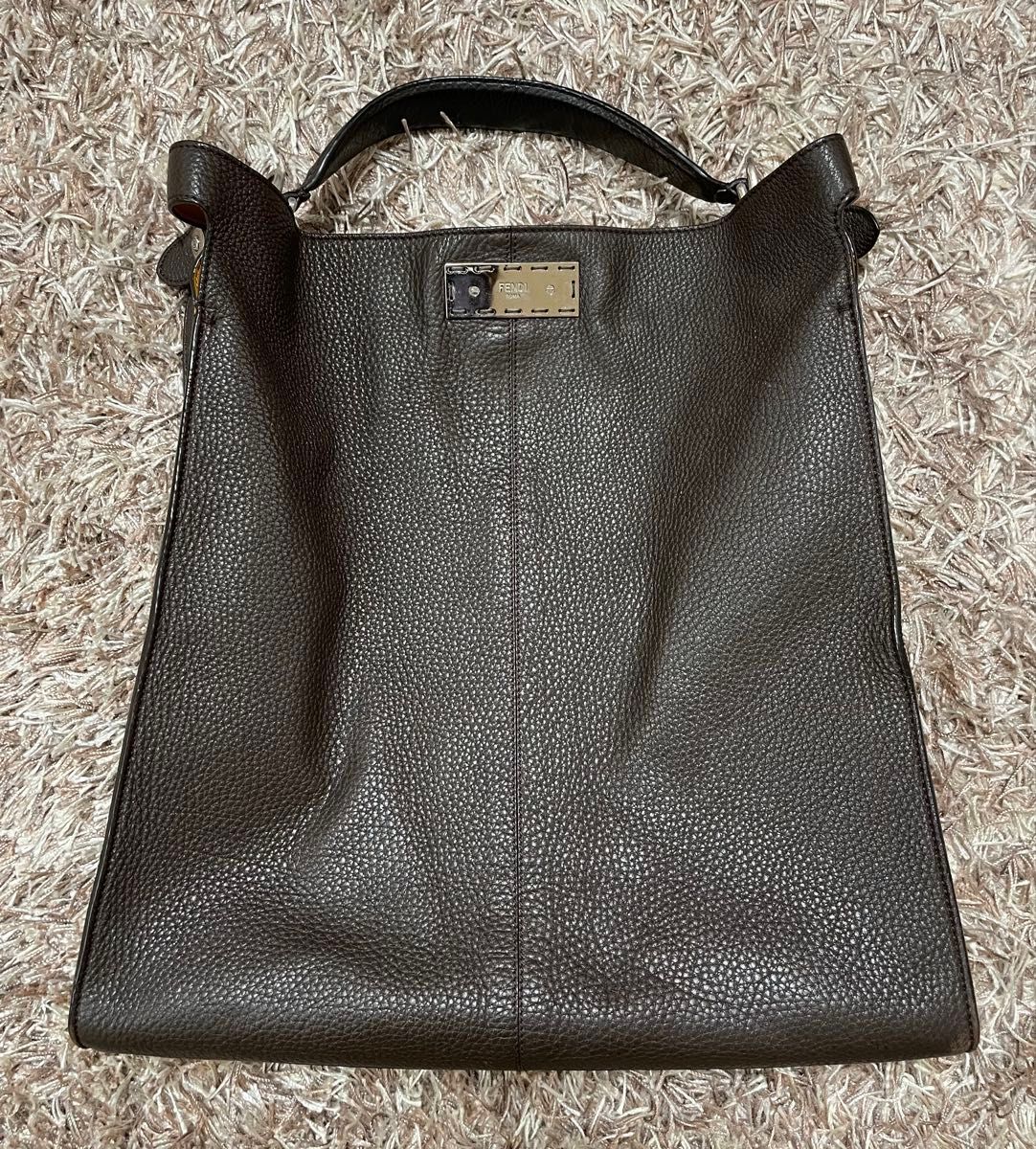 Fendi Peekaboo X-Lite Shoulder Bag Brown [z642516840]