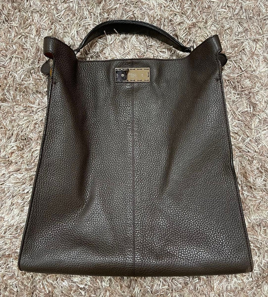 Fendi Peekaboo X-Lite Shoulder Bag Brown [z642516840]