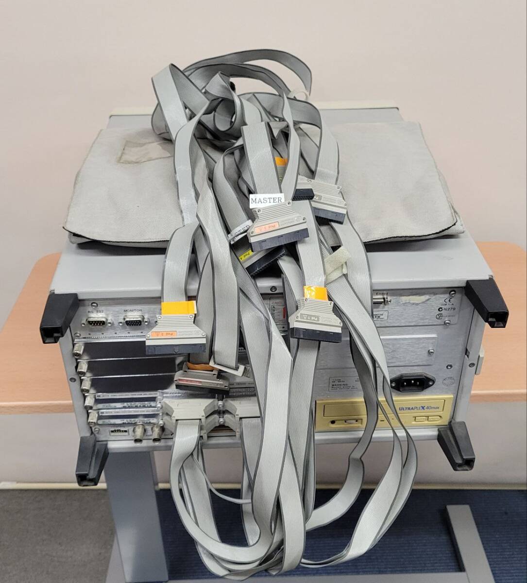 Agilent 16702B Logic Analysis System [h1133117804]