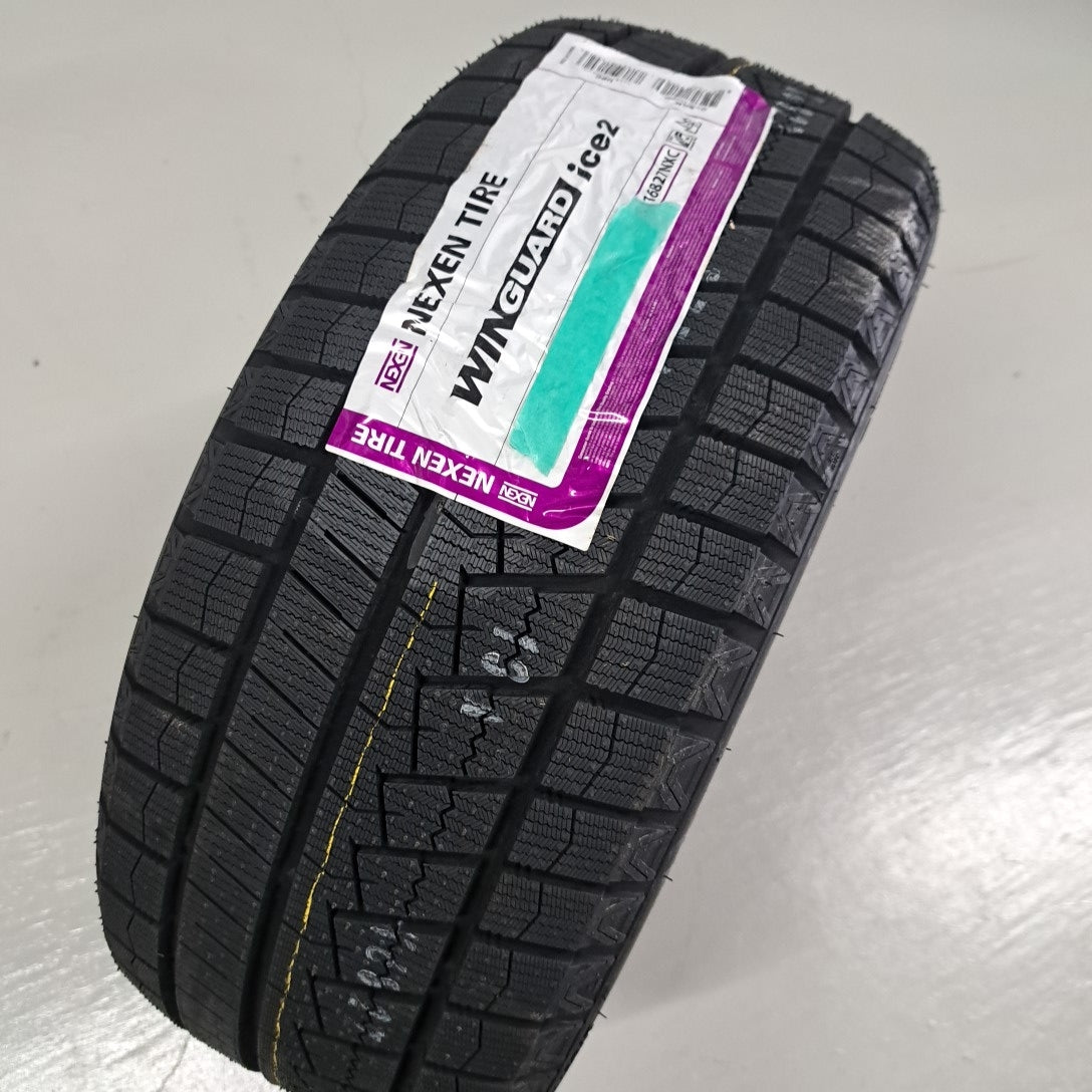 ALFAROMEO Giulietta Sportiva Genuine Studless Tires 225/40R18 Veloce QV Sprint [w1212157106]