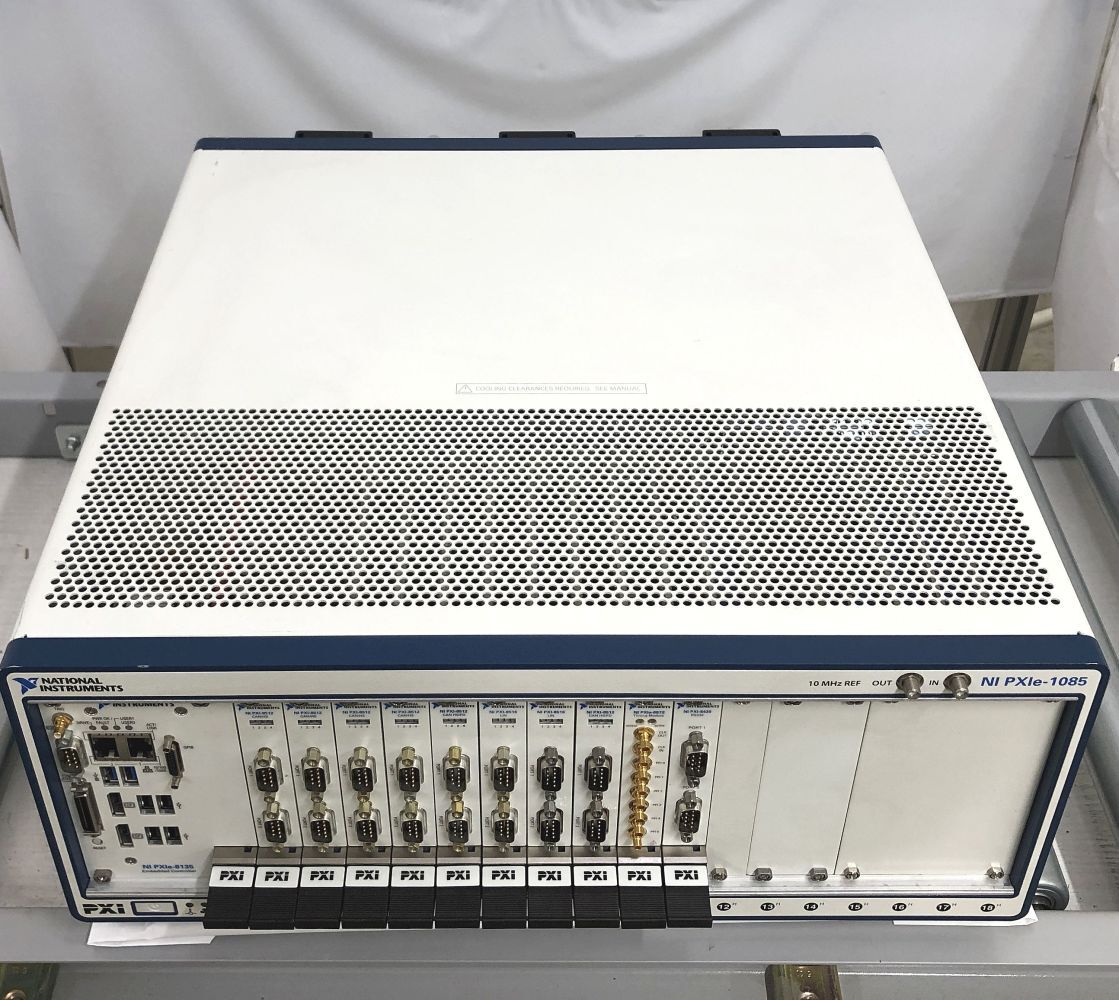 National Instruments PXIe-1085 PXIe-8135 PXI-2722 PXI-7842R PXIe-6672 Equipment [s1195187914]