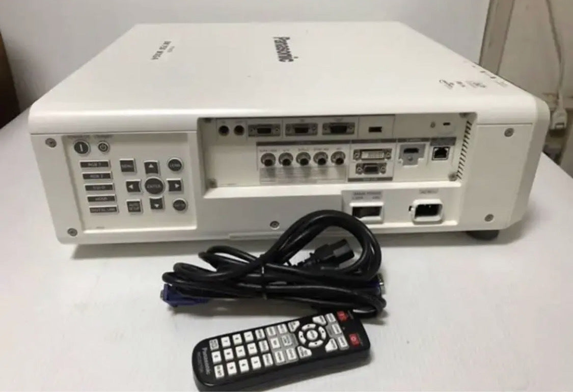 Panasonic PT-DW750JW Projector 7000lm HDMI [s1143884786]