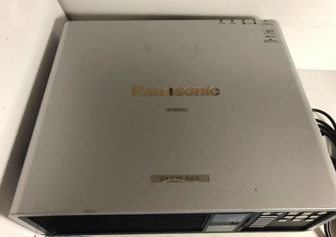 Panasonic PT-DX610S Projector 6500 Lumens HDMI 50-600 inch 586h Lamp Usage [x1131705933]