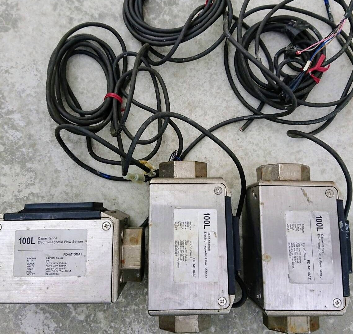 KEYENCE FD-M100AT Electromagnetic Flow Sensor 100L/min 3 pcs Set [k1242649793]