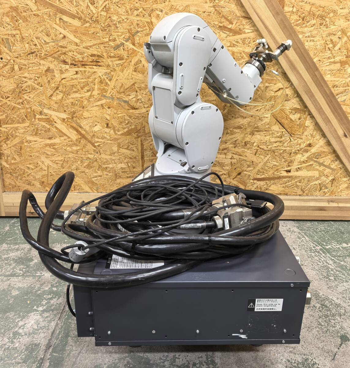 MITSUBISHI RV-4F-Q-SH03 Industrial Robot CR750-Q Controller with Cable [f1195401018]