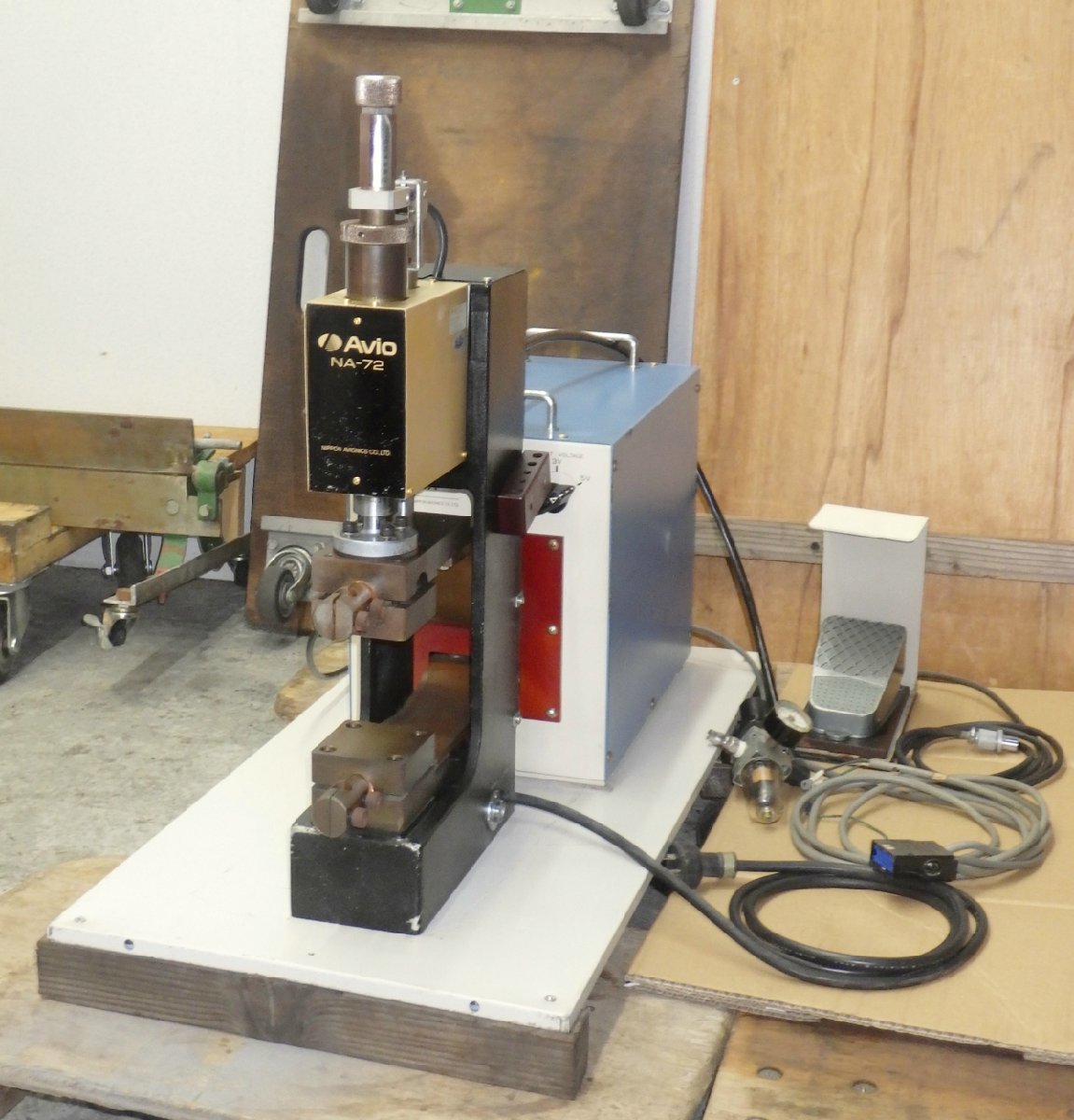 AVIO NA-72 Resistance Welding Machine with Foot Switch [q1085576675]