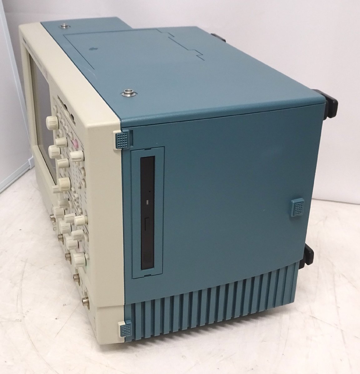Tektronix TDS5104B Digital Oscilloscope 1GHz 5GS/s 4ch [g1237905045]