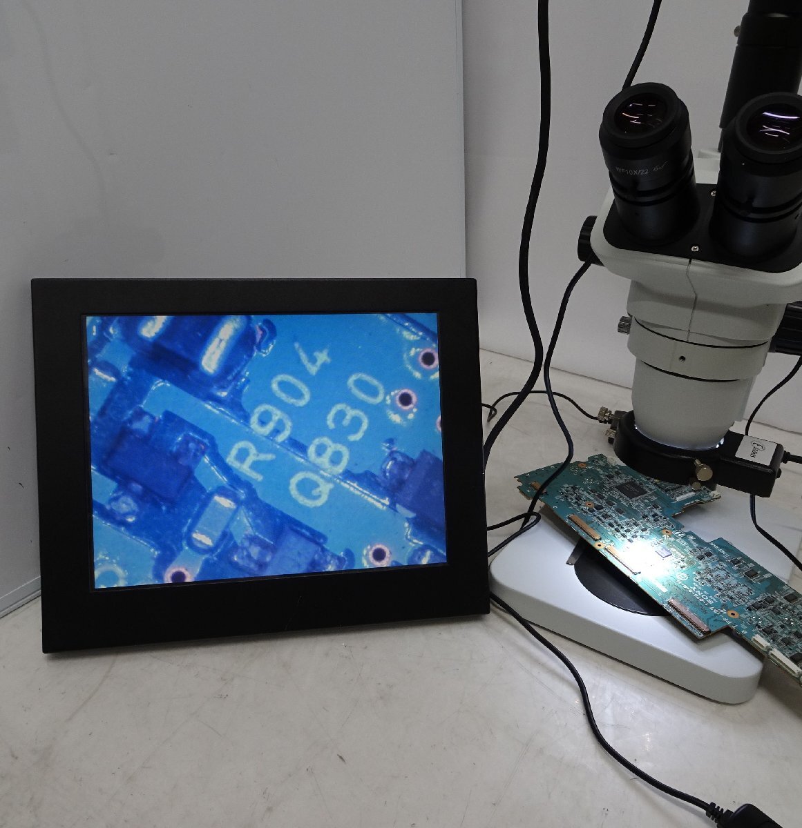 MICRONET YS05Z Stereo Microscope with Ring Light and Camera & 12 LCD Monitor [s1238660232]