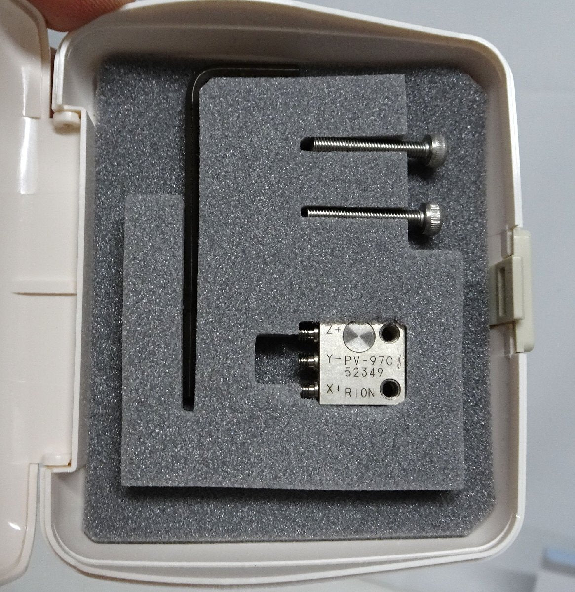 Rion VM-54 3-Axis Vibration Meter with VP-80 Preamplifier VX-54WH Card PV-97C Pickup (for parts or not working) [m1249970586]