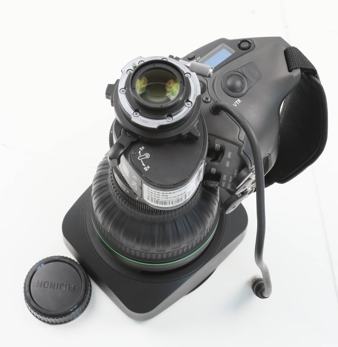 Canon CJ25ex7.6 IASE 2/3 4K Broadcast Portable Lens with Remote [c1240823037]