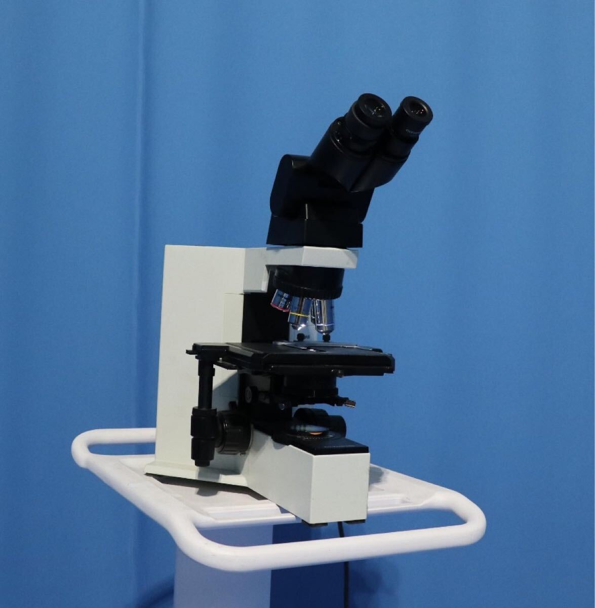 Olympus BX40F4 Microscope with 4 Objectives [g1247458984]