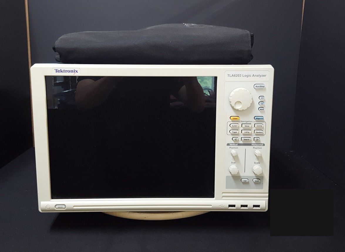 Tektronix TLA6203 102-Channel Logic Analyzer [m1135527728]