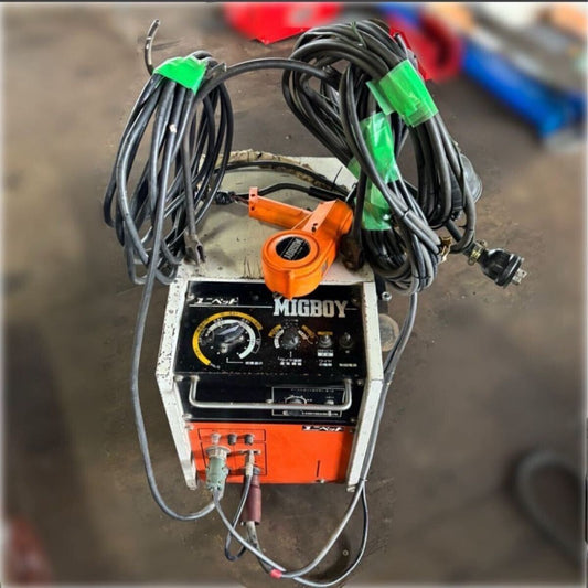 Daihen CPSS-135 MIGBOY Spool-on-Gun MIG/MAG Welder 200V 135A [x1197730237]