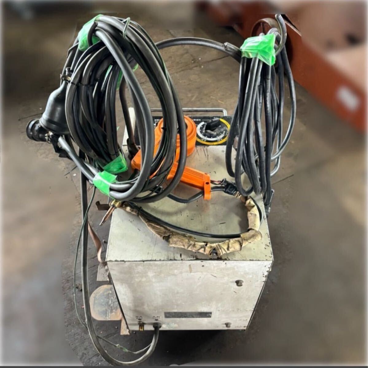 Daihen CPSS-135 MIGBOY Spool-on-Gun MIG/MAG Welder 200V 135A [x1197730237]