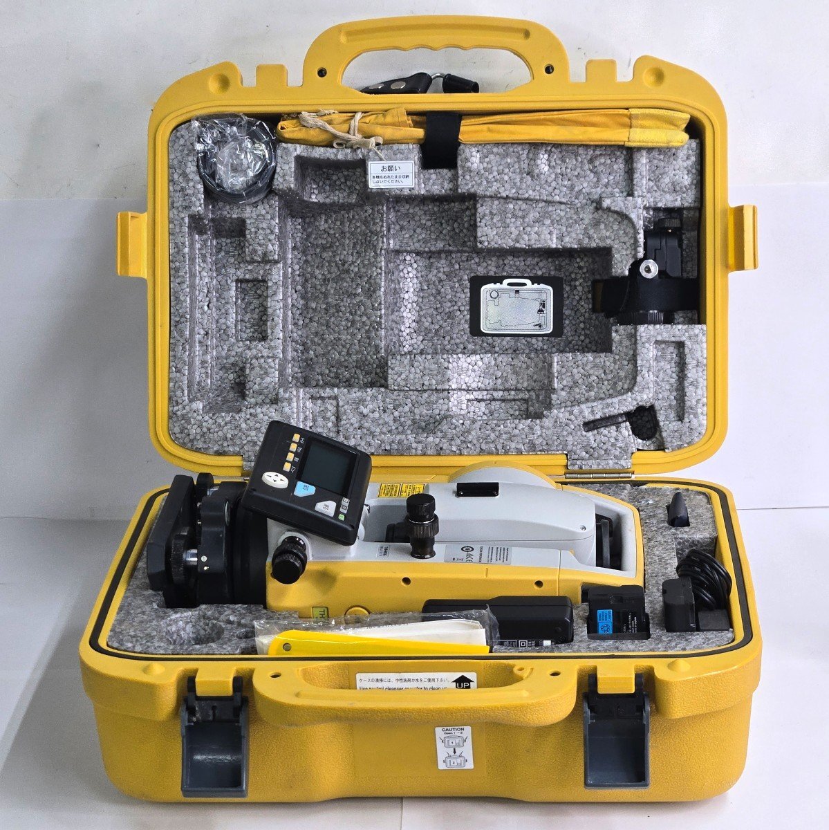 Topcon THE 2016 Total Station with Battery Charger Prism Case [j1243157131]