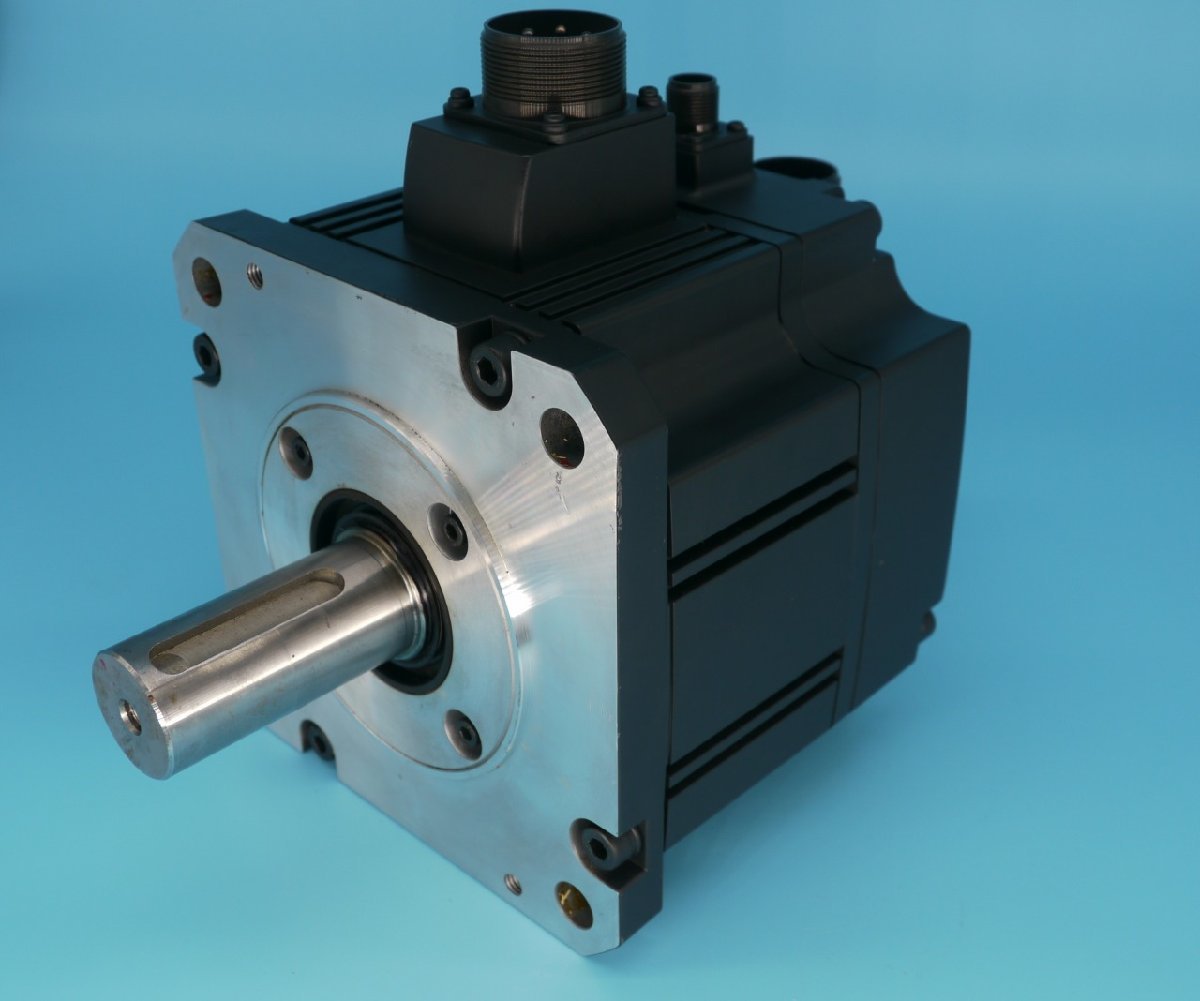 Mitsubishi Electric HC-SFS121BK Servo Motor [e1059939988]