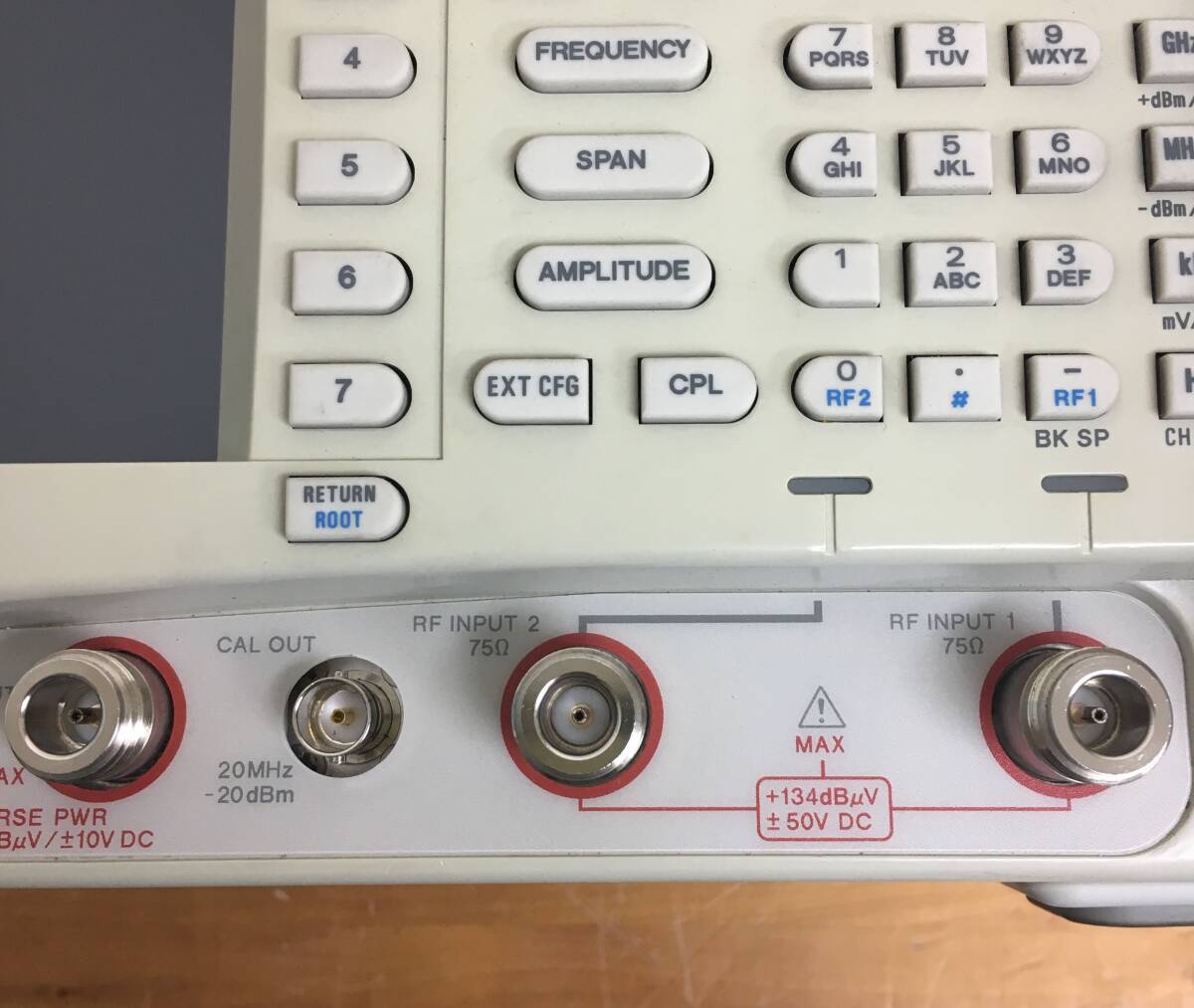 Advantest U3741 Spectrum Analyzer 2ch Input with TG [e1224824557]