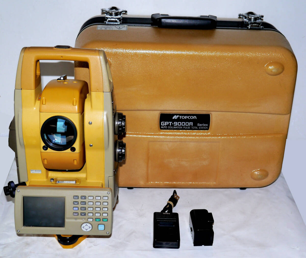 Topcon GPT-9005A Total Station Automatic Tracking [p1247946167]