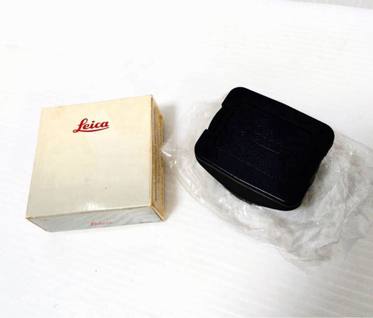 Leica LEICA Plastic Lens Hood with Cap and Box Camera Parts [d1217110579]
