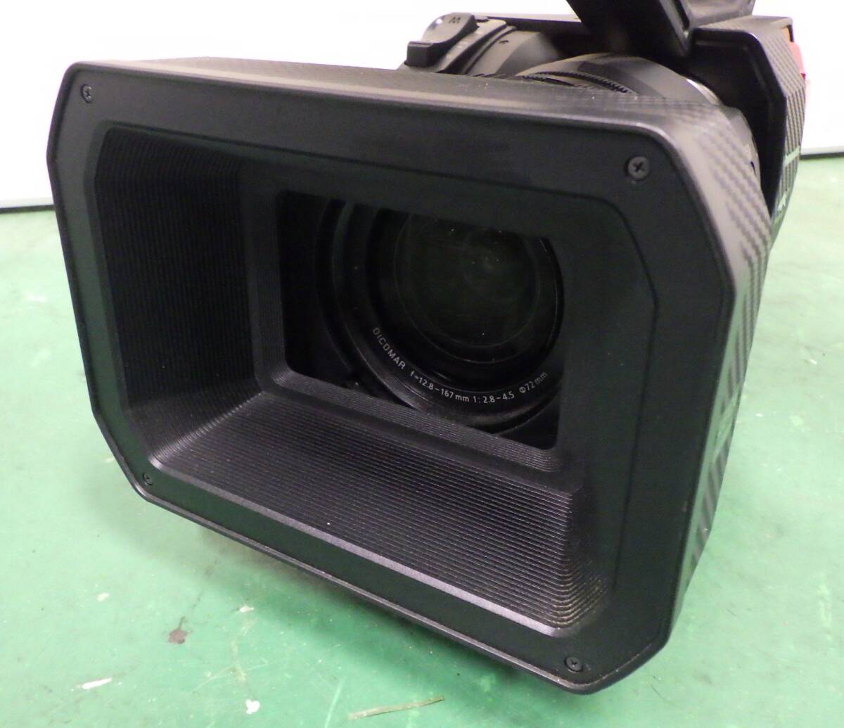 Panasonic AG-DVX200T8 4K Camcorder [g1187999493]