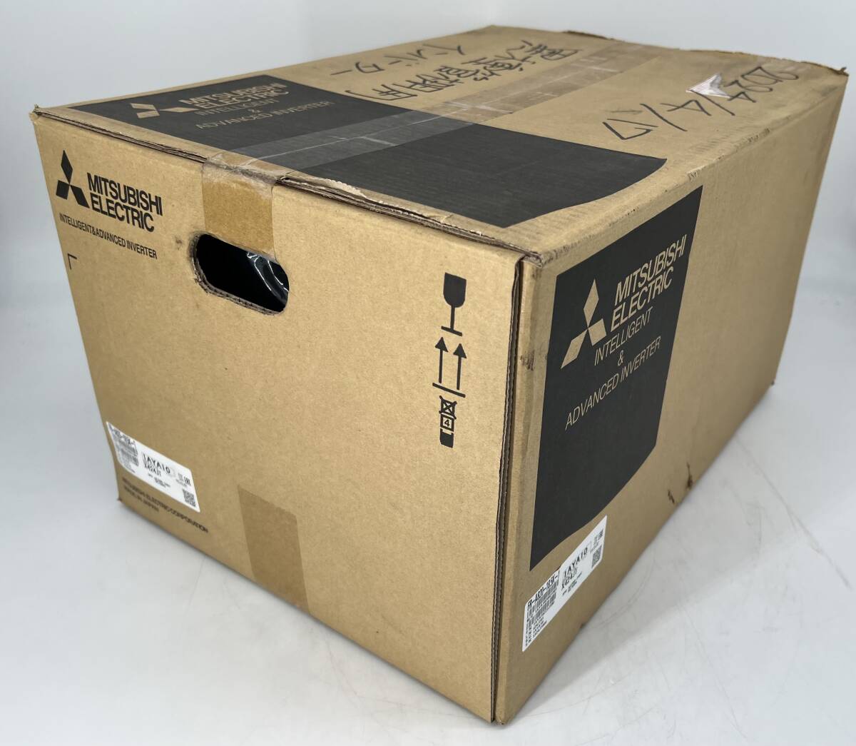Mitsubishi Electric FR-A820-18.5K-1 Product [d1209583957]