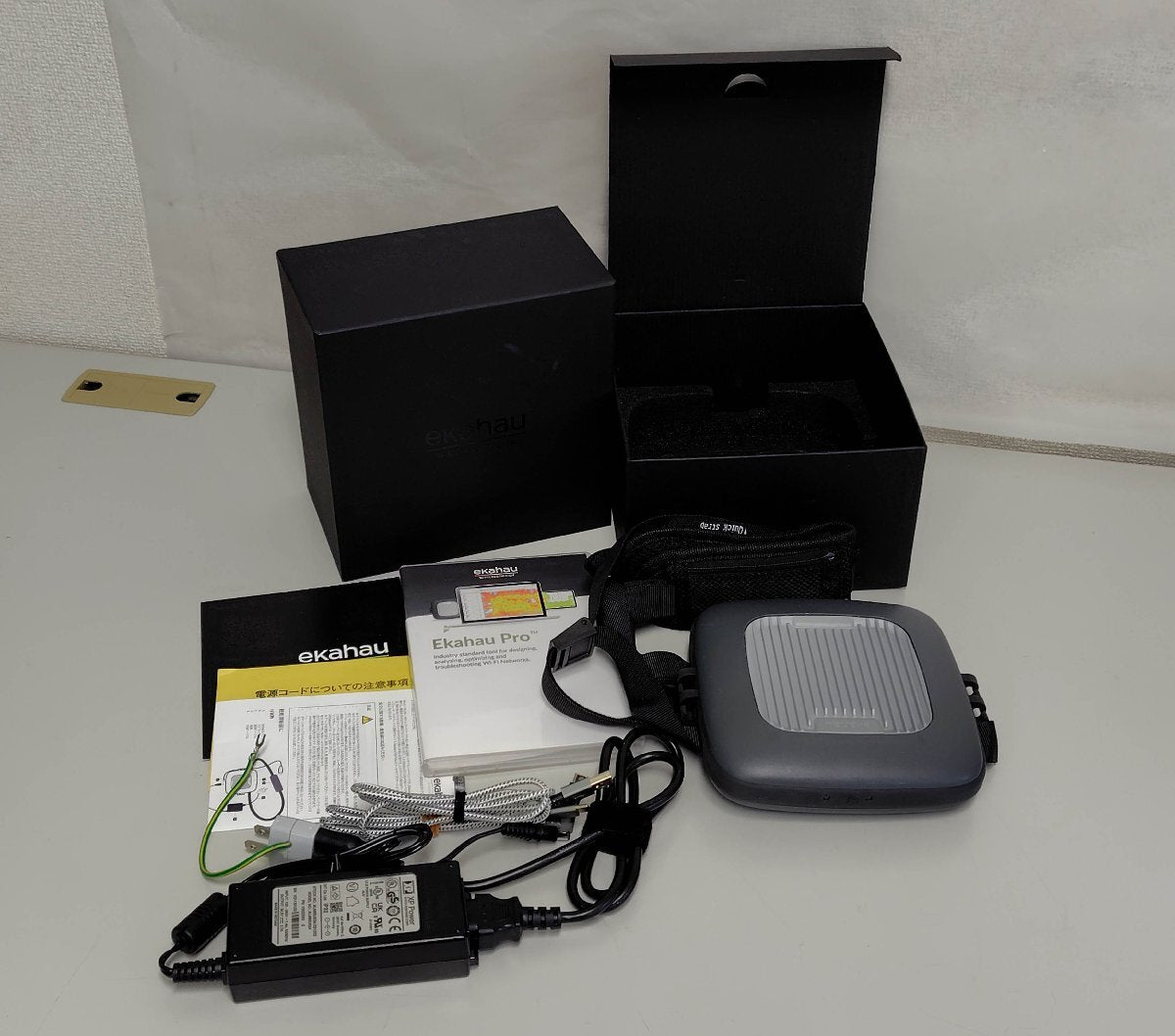 Ekahau ESK-1 Wi-Fi Diagnostic Measurement Tool with Ekahau Pro [h1244860493]