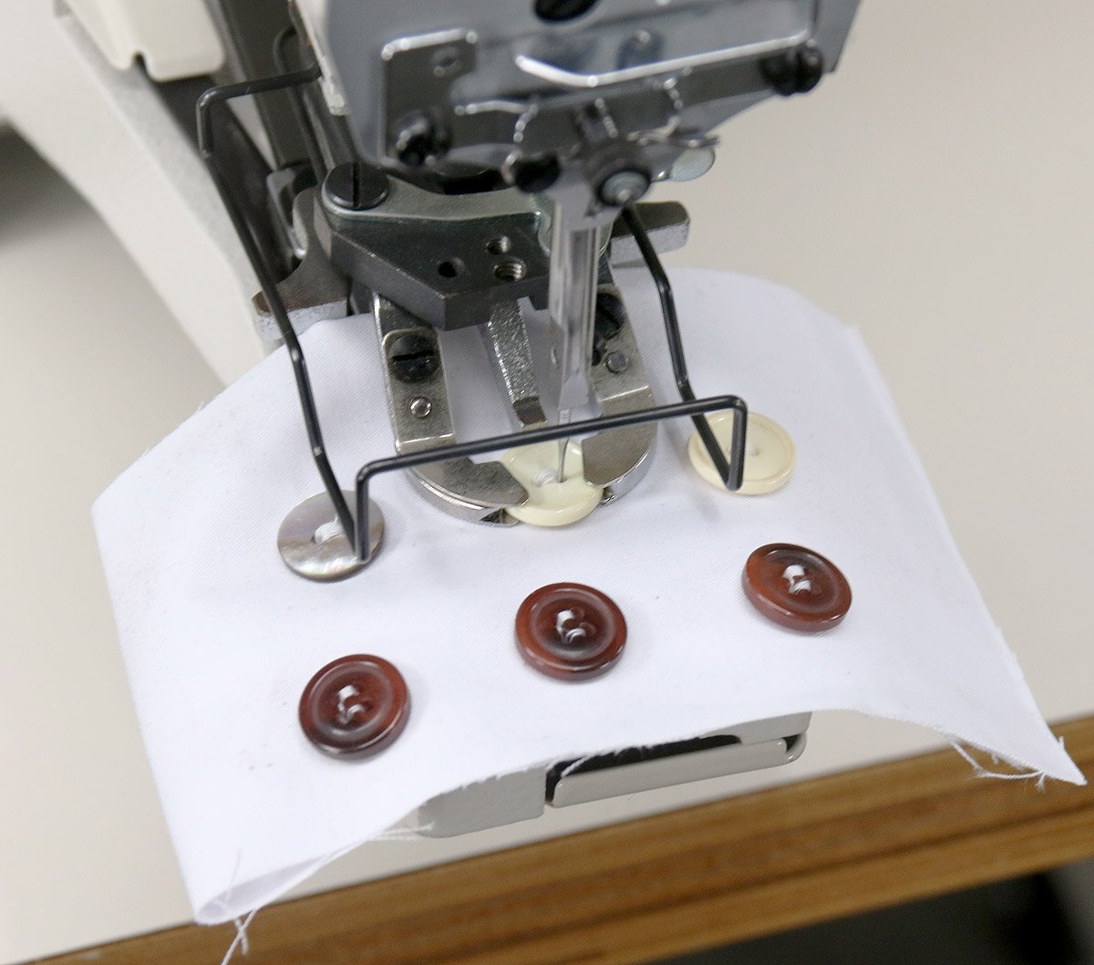 JUKI MB-1800 Button Sewing Machine Direct Drive Industrial Machine [r1247577123]