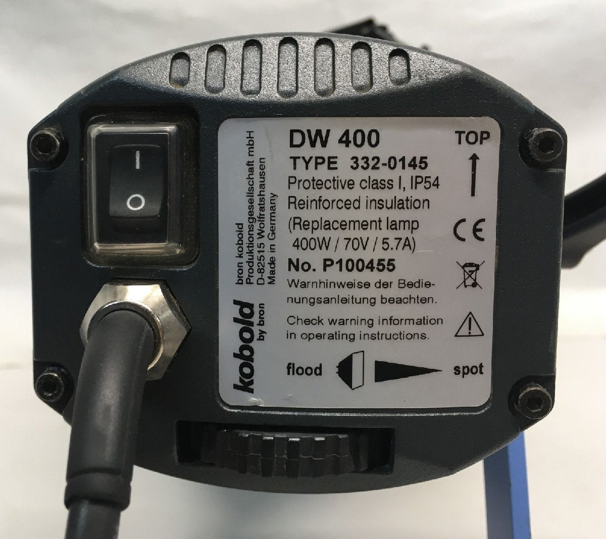 Kobold DW400 All-Weather HMI Daylight Set with PAR Lenses and Hard Case [u1063074663]