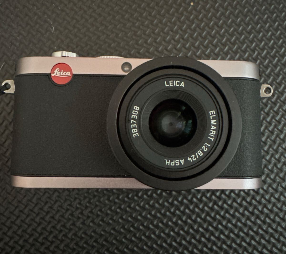 Leica X1 Digital Camera Silver [f1219050996]
