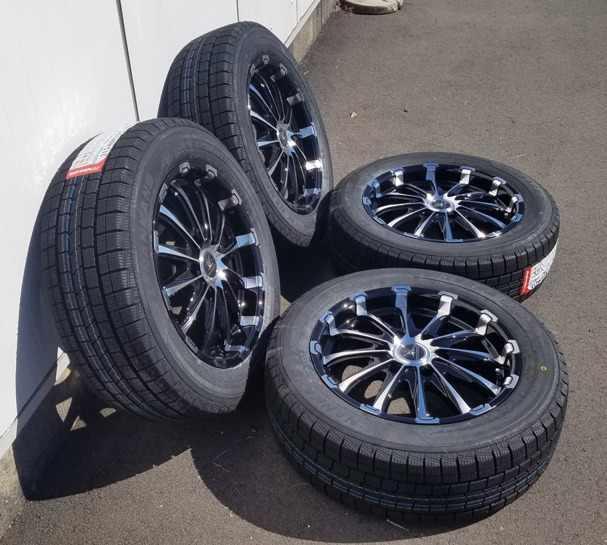 Reliable vehicle inspection compatible product Studless 200 series Hiace BD12 Nankan SNC-1 215/60R17 109/107Q LT 17 inch [g1205502082]