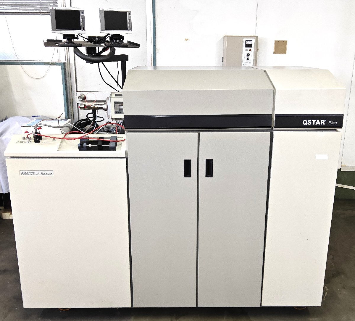 Applied Biosystems QStar Elite LC/MS/MS Chromatography [j1215120272]