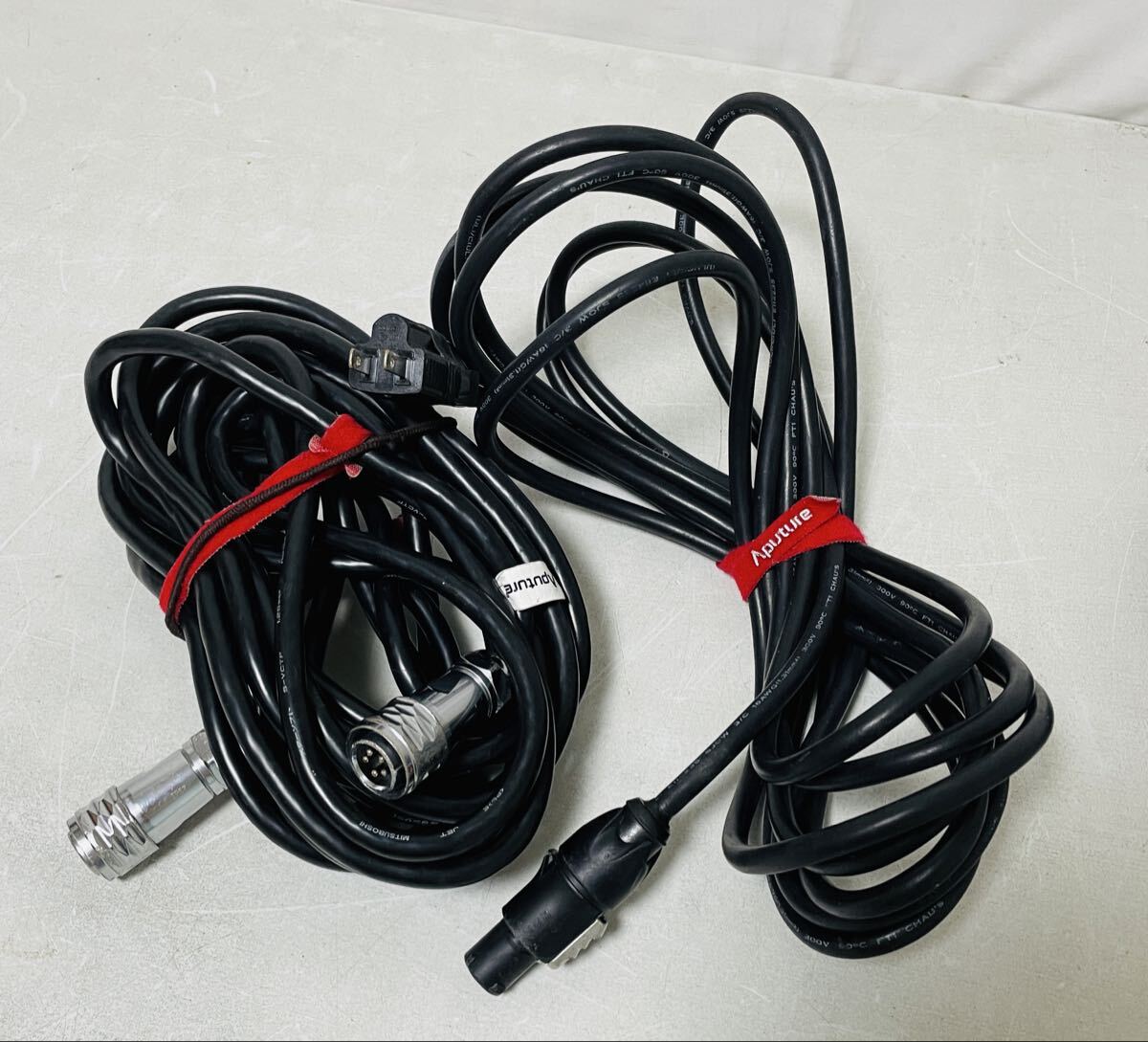 Aputure LS 600d Pro LED Light 600W with Carry Case [q1244183921]