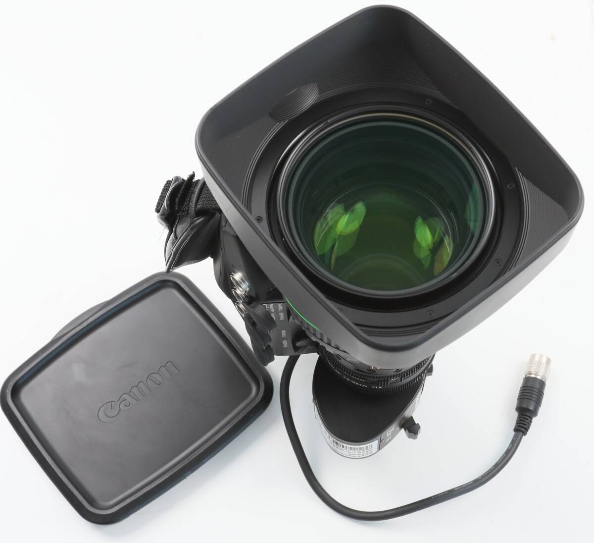 Canon CJ25ex7.6 IASE 2/3 4K Broadcast Portable Lens with Remote [c1240823037]