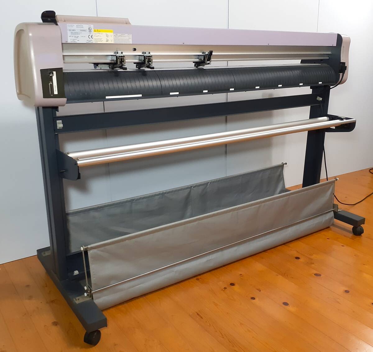 Mimaki Engineering CG-130FX Cutting Plotter Signboard Sticker Production with 2 Spare Blades [u1214844407]