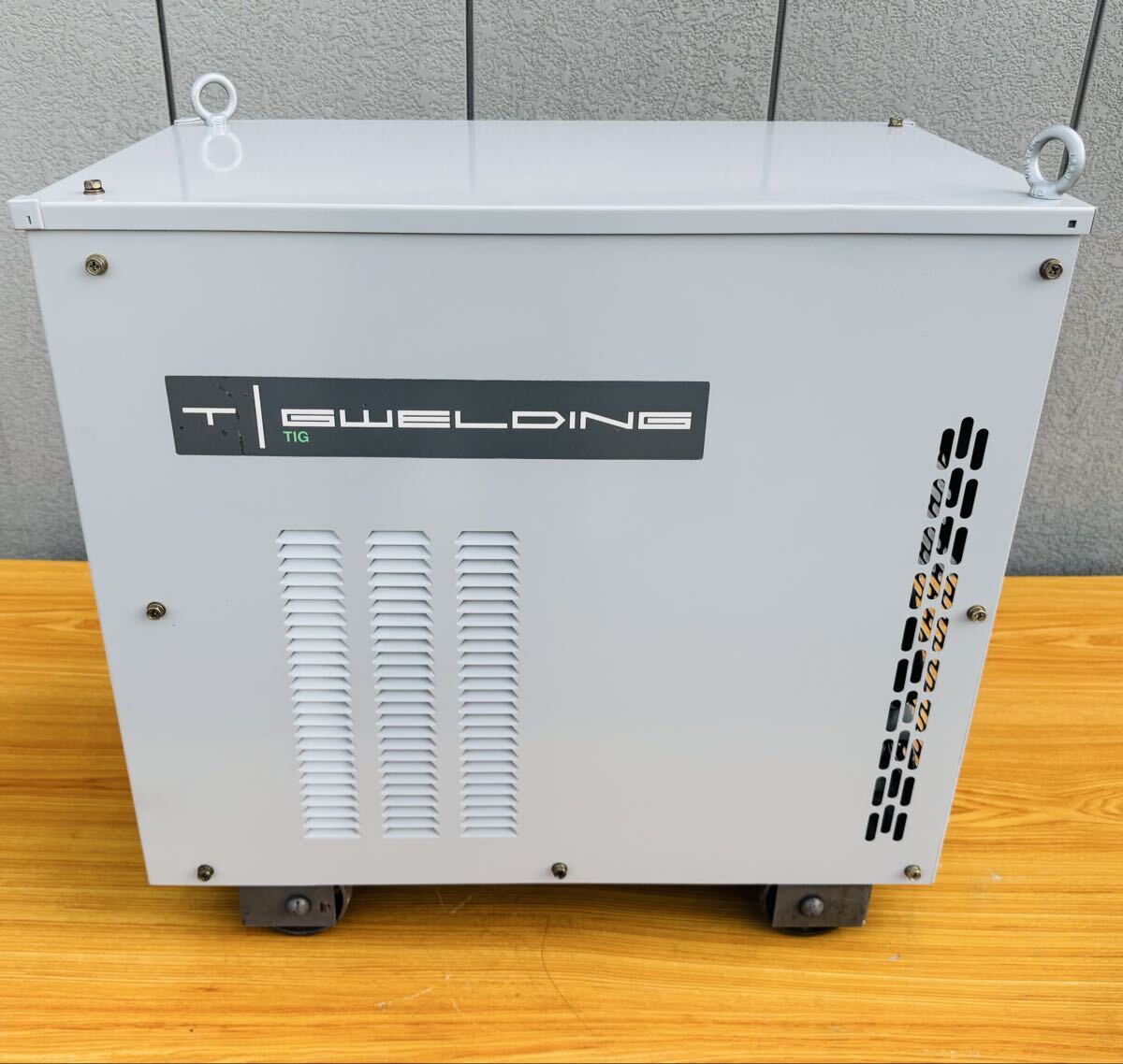 Daihen AVP-300 TIG Welder Inverter Elecon 300P 300A [l1249118605]
