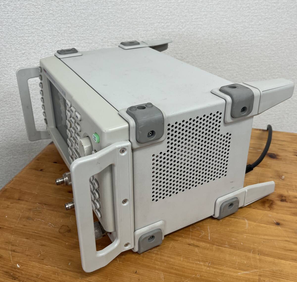Advantest U3741 Spectrum Analyzer 2ch Input with TG [e1224824557]