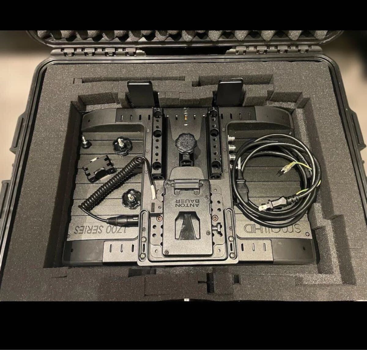 SmallHD 1703 HDR 17 inch Production Monitor [w1239319335]