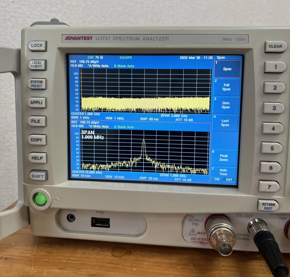 Advantest U3741 Spectrum Analyzer 2ch Input with TG [e1224824557]